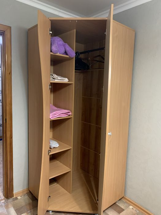 Продам плательный шкаф