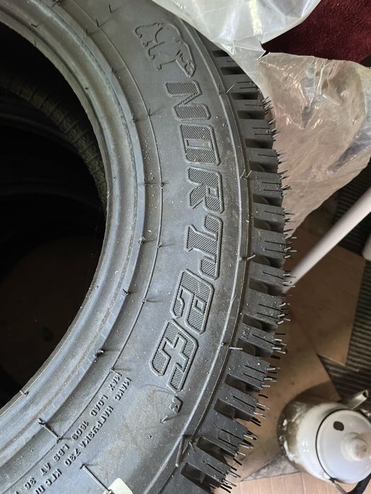 Продам шины новые в отличном состоянии