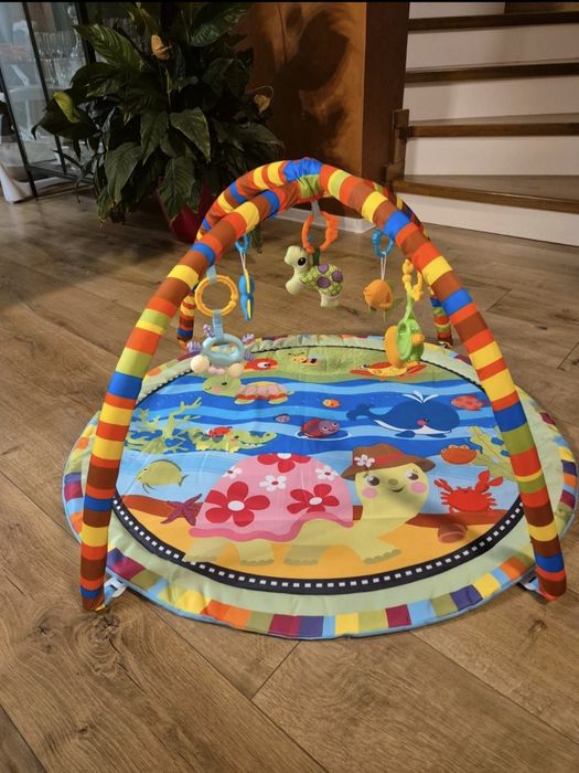 Centru de activitati + salteluta cadou