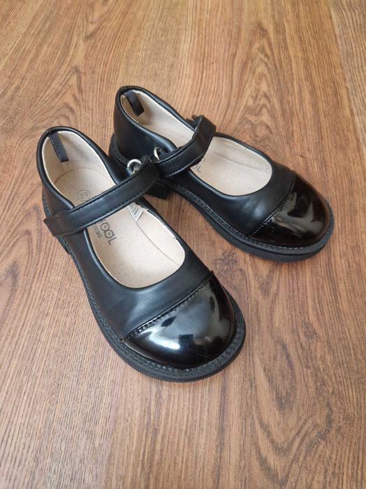 Туфли школьные на девочку