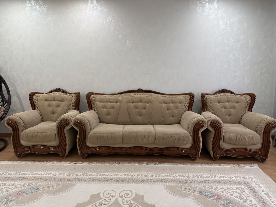 Продам диван и кресло