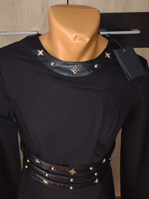 Rochie Louis Vuitton neagra maneca lunga marimea 36 sau S
