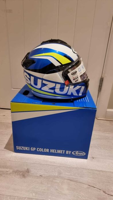 Каска за мотор Сузуки