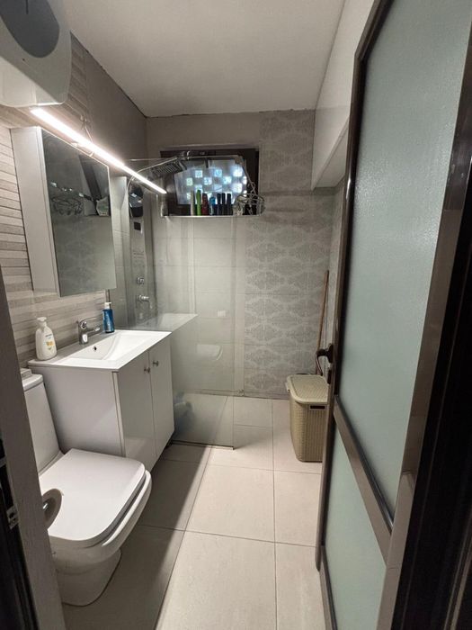 Vând apartament 2 camere, semidecomandat, parter, Stomatologie