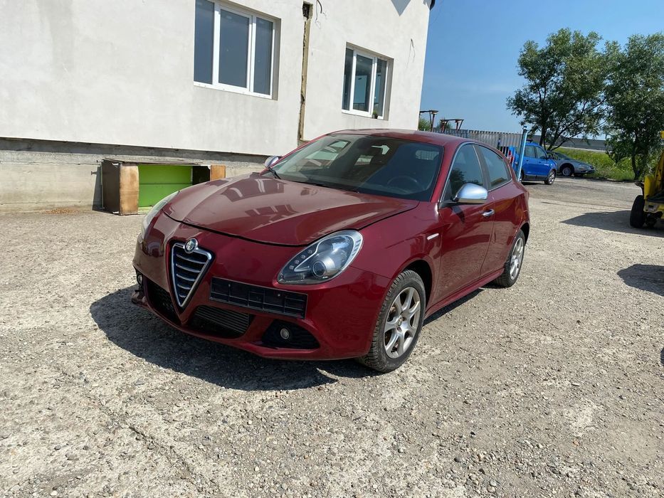 Dezmembrez piese Alfa Romeo Giulietta