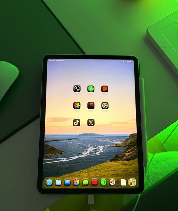iPad Pro 11-inch 2-nd gen (2020)