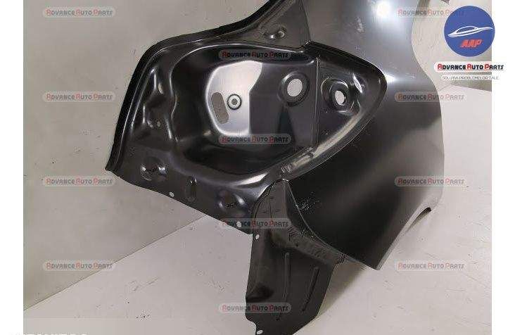 Оригинално дясно задно крило / Originalno dясно zadno krilo Mercedes-B