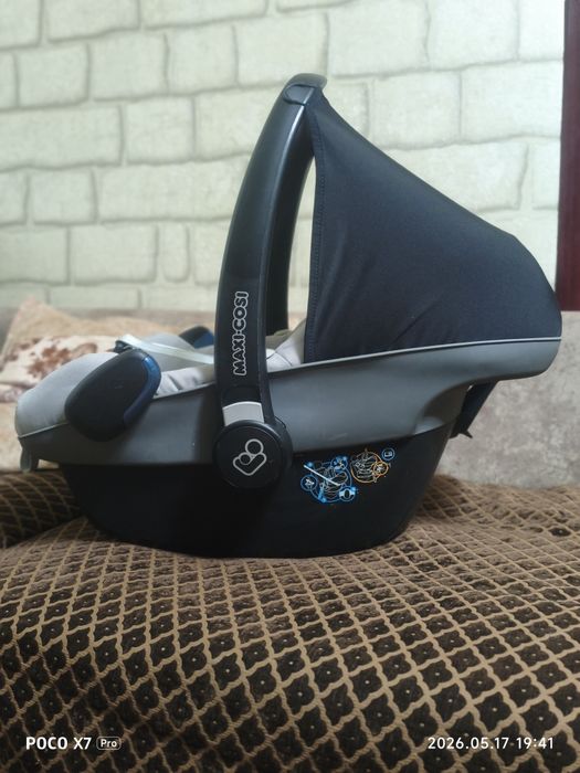 Продам автолюлька от фирмы pebble maxi-cosi plus