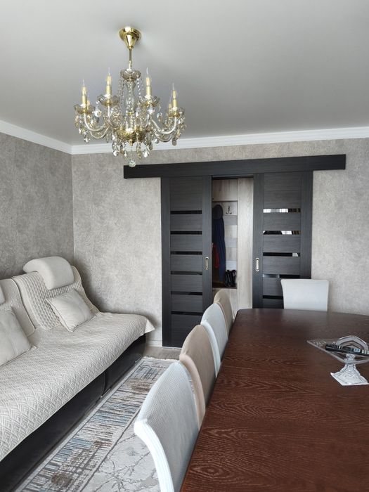 Продается 3 комнатная квартира