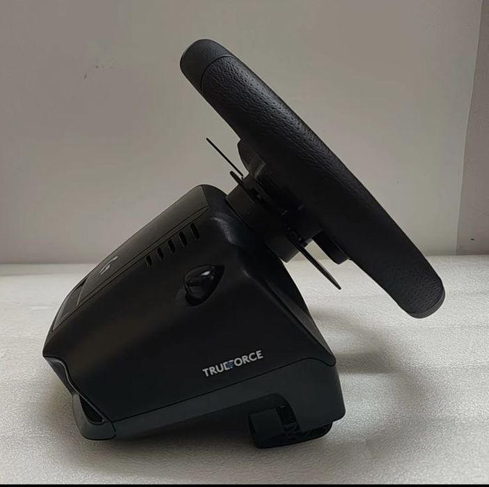 Logitech G923 новый