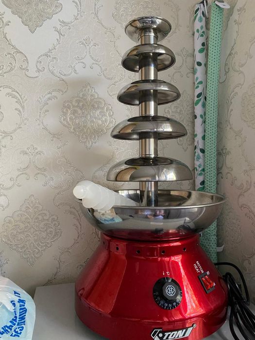 Продаётся фонтан для шоколада