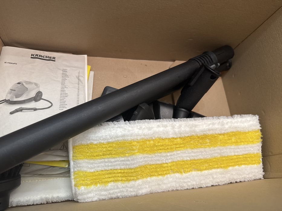 Продам пароочиститель Karcher SC4