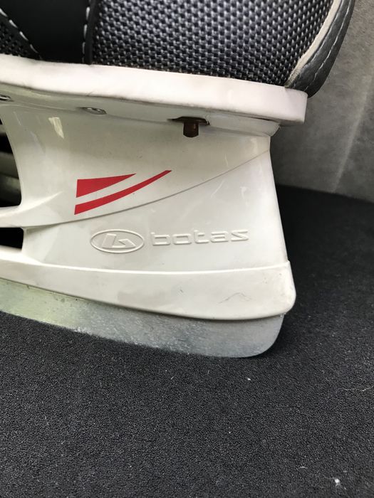 Продам коньки фирма botas