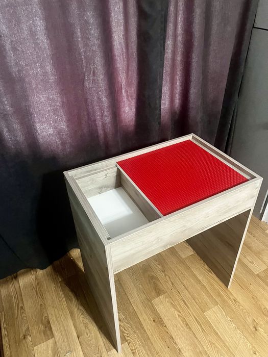 Детский стол парта с лего пластиной