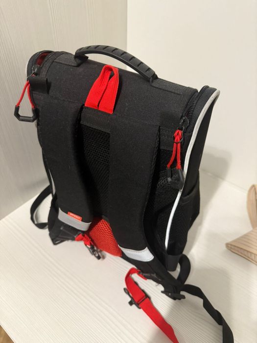 Школьный рюкзак