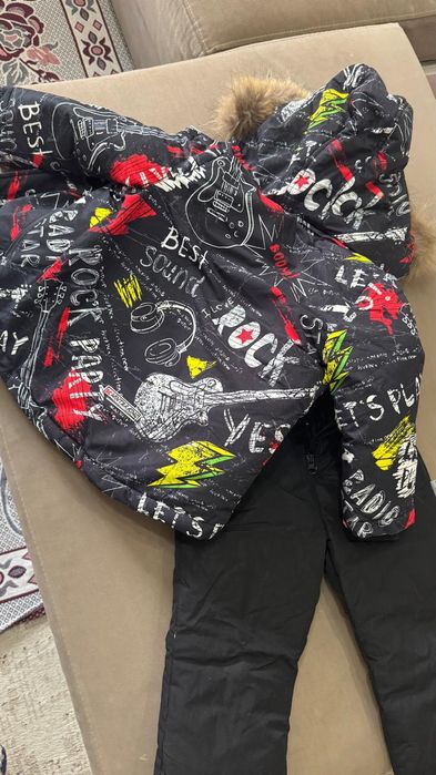 Детская куртка, комбинезон.Зима