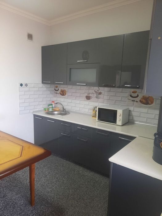 Srochno sagbon perekroska 4 xona sotladi