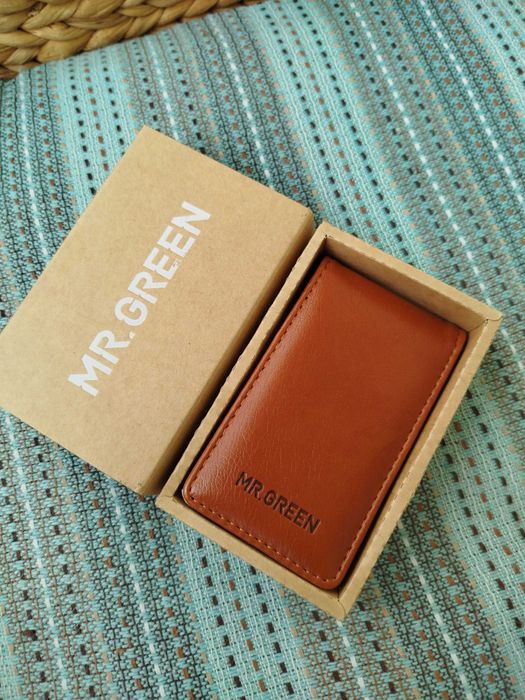 Козметичен комплект, нокторезачка, пинцета. Нови, подарък.