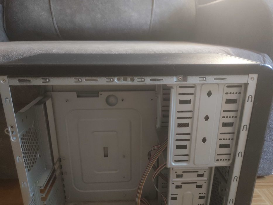 Корпус компьютерный