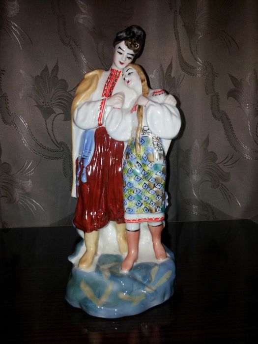 Продаются фарфоровые статуэтки