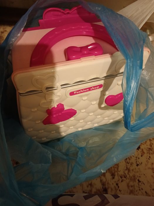 Продам игрушки за всё 2000