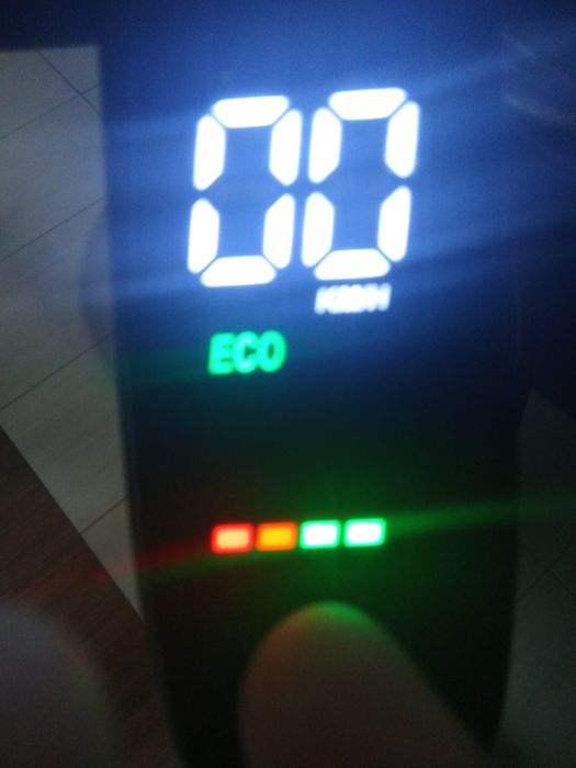 Vand trotineta electrica in stare buna