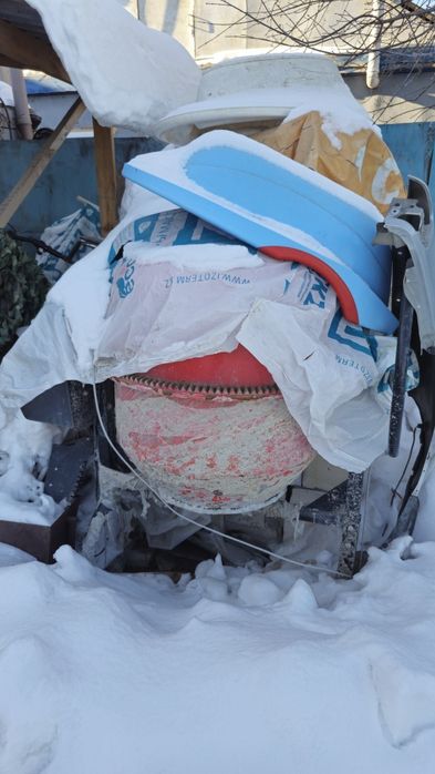 Продам Бетономешалку 200л