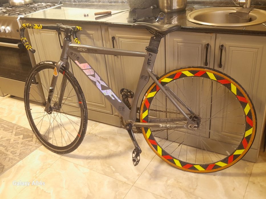 Продам фикс  jixf