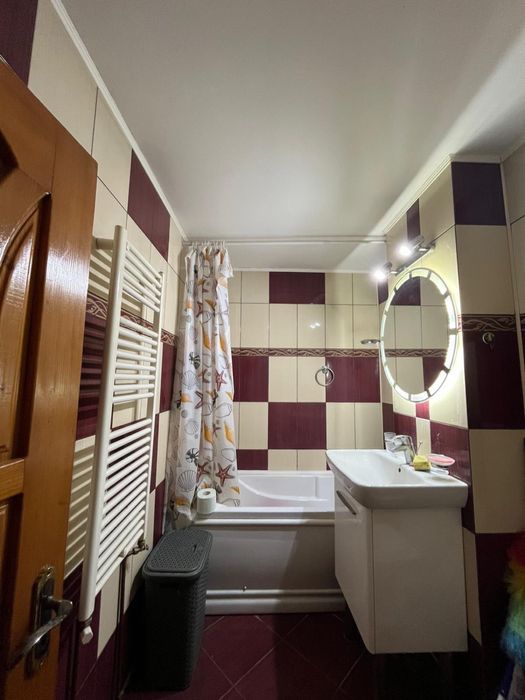 Apartament Tecu Rosu gata de mutat