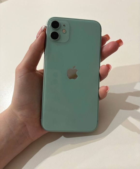 Продам Iphone 11