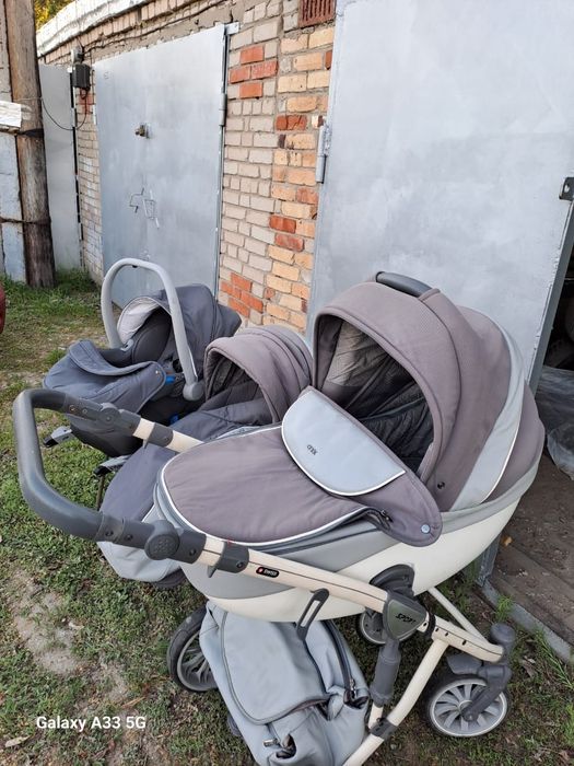 Продам детскую коляску