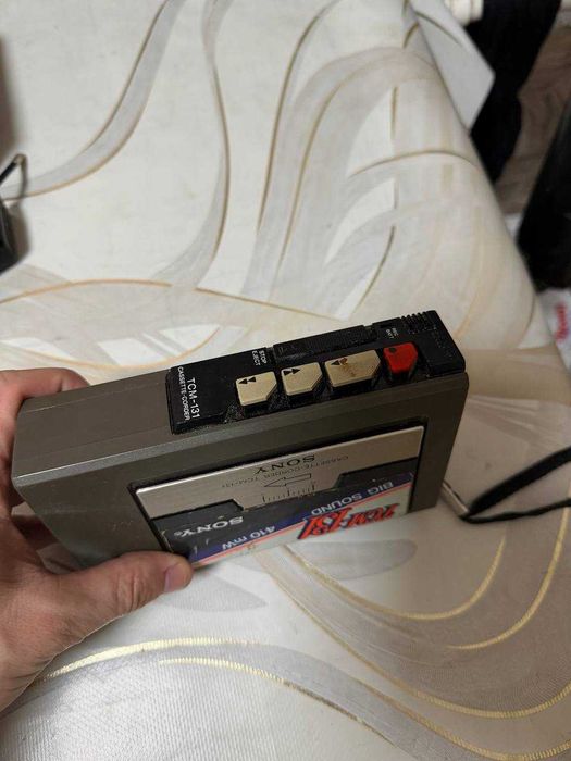 кассетный диктофон Sony TCM-131