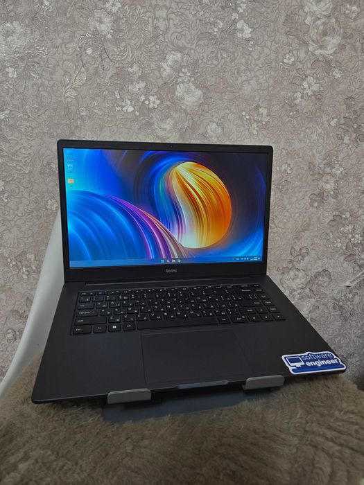 Офисный тихий ноутбук Xiaomi RedmiBook 15