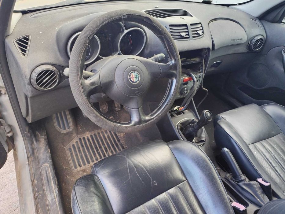 Alfa Romeo 147 1.6 - 105к.с - 2001г. на части