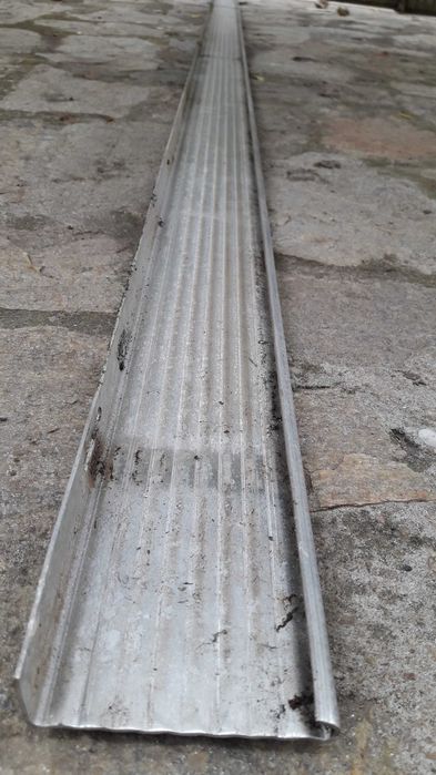 Алуминиеви решетки и релси