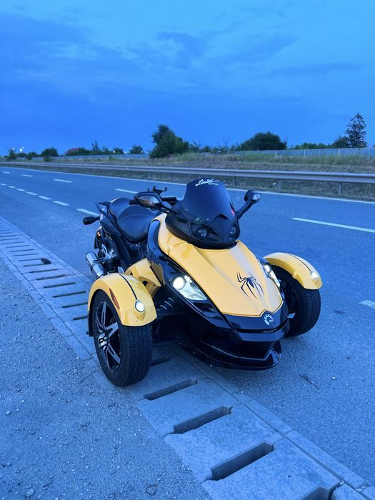Can am spyder premier edition
