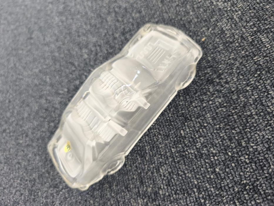 Decoratiune sticla Mercedes-Benz 190E