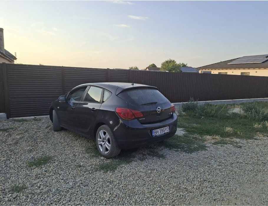 Vând teren in Livada de Bihor