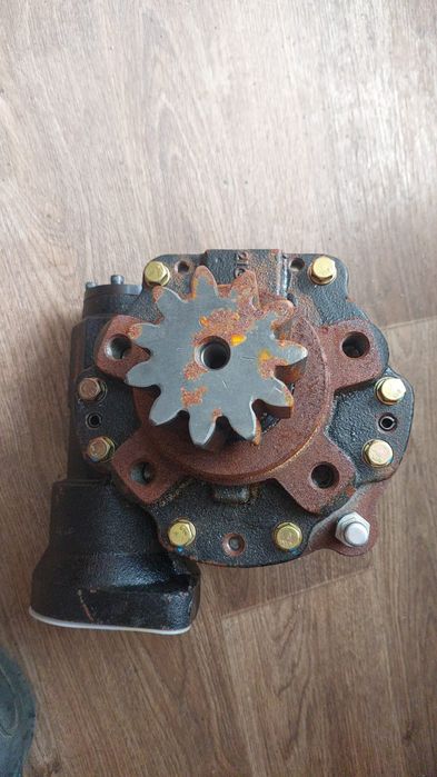 Ремонт поворотных редукторов