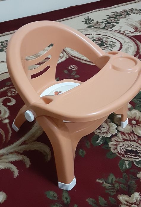 Детский стульчик для кормления. Новый.