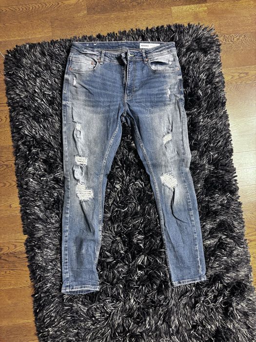 Дънки на Bershka