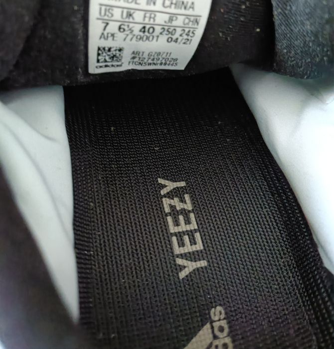 ‼️Vând adidas yeezy 700 mnvn‼️