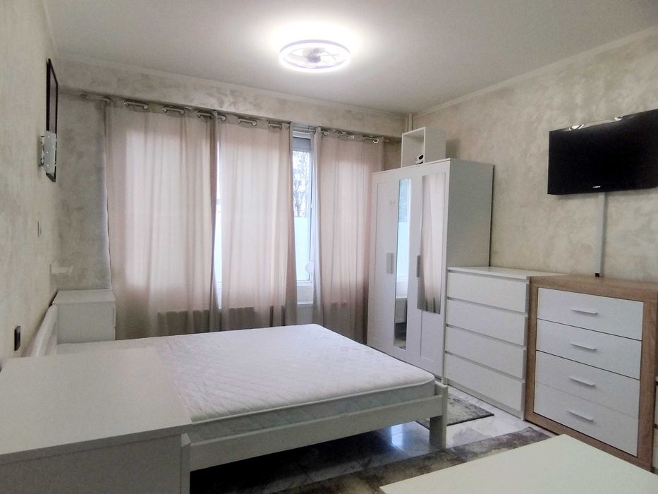 Дава се под наем Двустаен апартамент в Перник, Изток - 64 кв.м за 497.25 € - Снимка #5