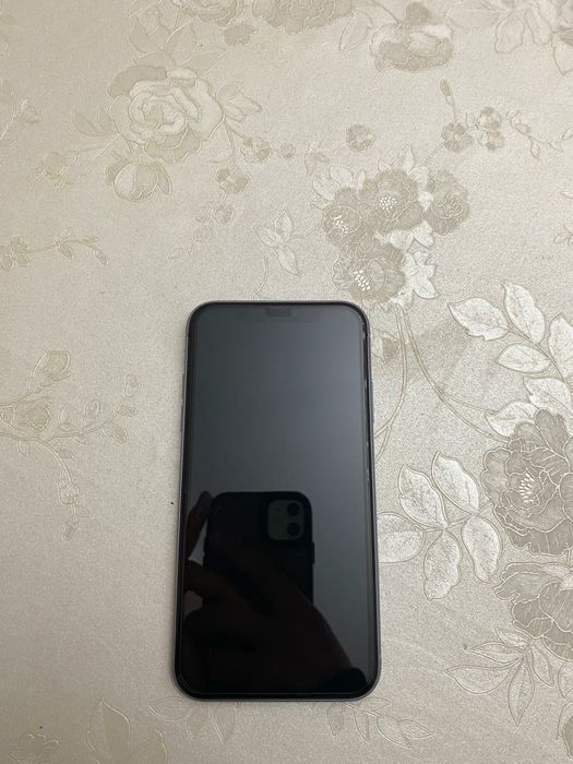 Айфон 11 128 гб.