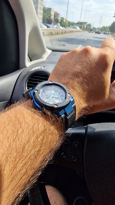 Vând G-shock GST-w300