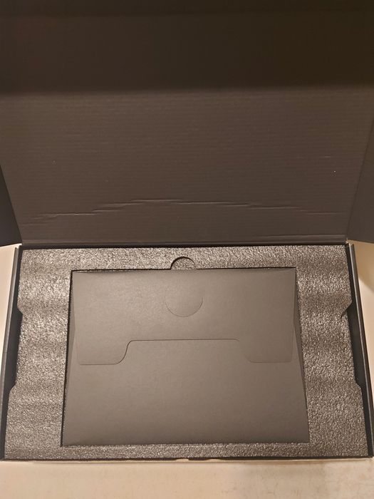 Placa video GIGABYTE GeForce RTX 3070 Ti gaming oc 8gb GDDR6X - NOUĂ / SIGILATĂ