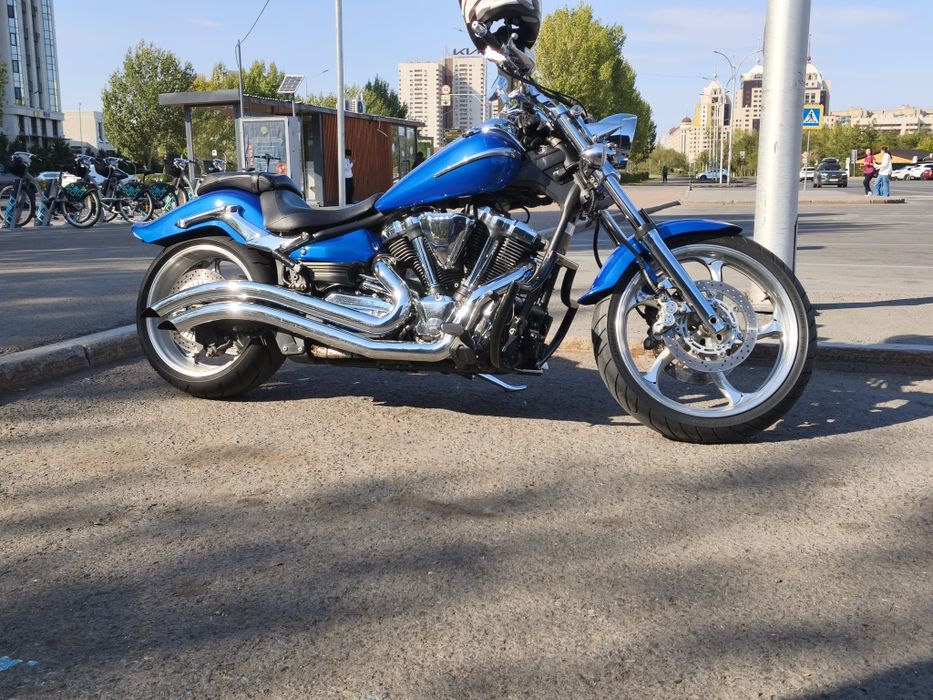 Yamaha XV1900 Raider