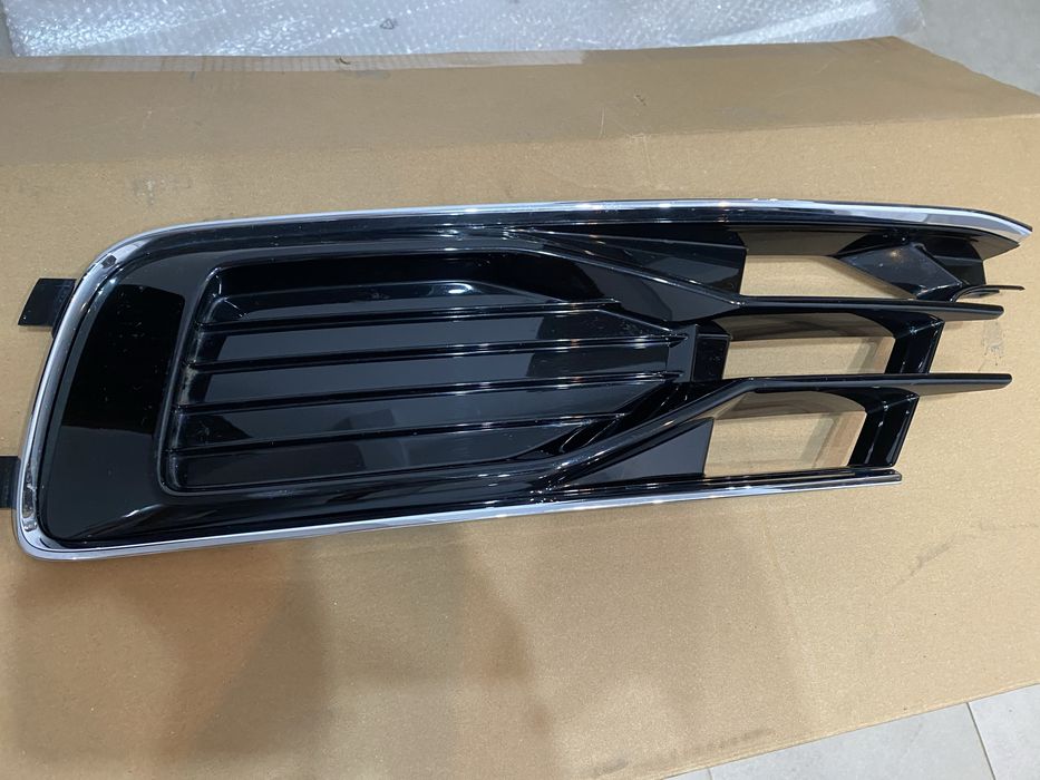 Grila proiector stanga originala audi a6 c7 4G facelift 2015-2017