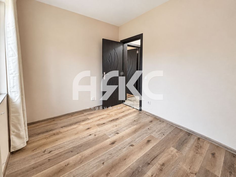 Продава се Тристаен апартамент в София, Горна баня - 95 кв.м за 3358 €/кв.м - Снимка #3