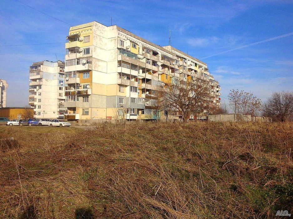 Продава ПАРЦЕЛ 2050 кв.м. за средно строителство, Русе, Чародейка - Юг